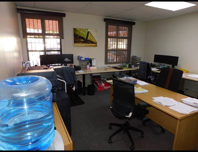 120M² OFFICE TO LET IN ROBINDALE
